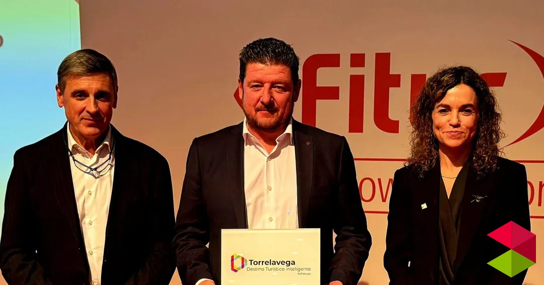 Torrelavega recibe en FITUR el distintivo de Destino Turístico Inteligente