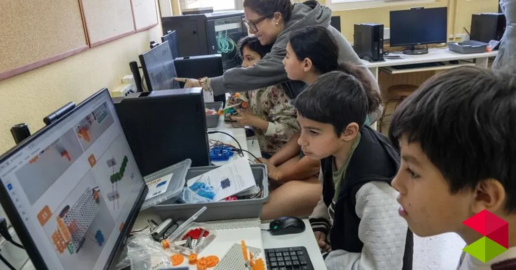 Noticias Camargo El Ayuntamiento de Camargo programa talleres de robótica en cuatro centros de educación primaria