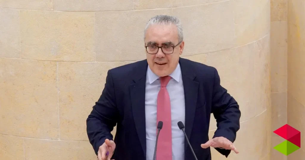 Noticias Cantabria Pedro Hernando propone un acuerdo al Parlamento para que Cantabria negocie la competencia de salvamento marítimo "como ha hecho Euskadi"