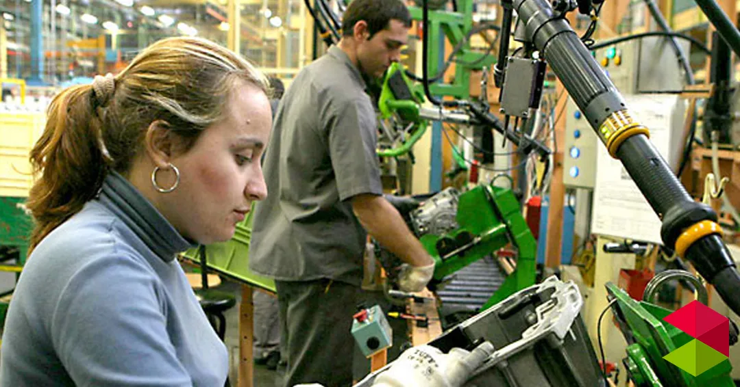 UGT destaca que Cantabria registra la menor brecha salarial de género desde 2005 aunque supera los 450 euros brutos al mes