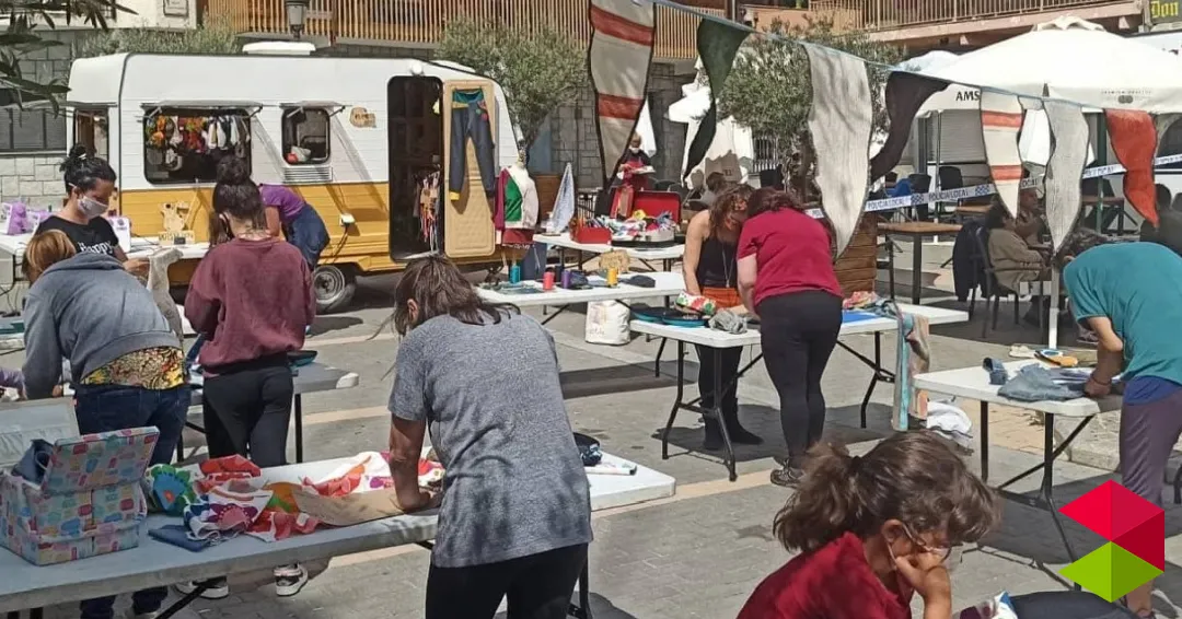 Planeta Dots enseñará a reparar y customizar ropa en una actividad de la Concejalía de Medio Ambiente