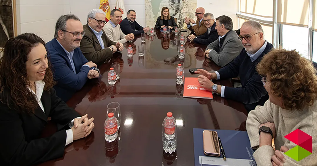 Gobierno, Sindicato Médico y el Colegio de Médicos destacan el elevado cumplimiento del pacto por la sanidad pública y sus beneficios para los cántabros