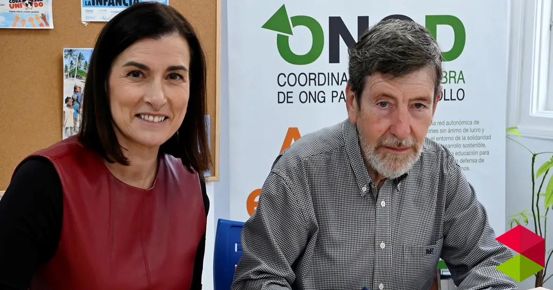 La alcaldesa visita el centroÁgora, que estrena un local cedido por el Ayuntamiento de Santander