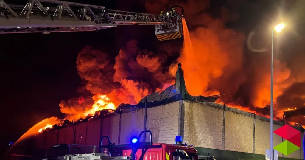 Noticias Val de San Vicente El Gobierno de Cantabria activa la situación 1 del PLATERCANT por el incendio de los Tánagos