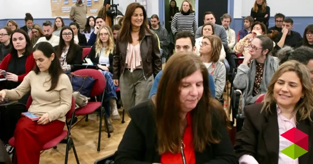 Noticias Cantabria El Gobierno avanza en la elaboración del I Plan Integral de Juventud de Cantabria con un encuentro de profesionales y la formación de 15 mesas temáticas por áreas de actuación