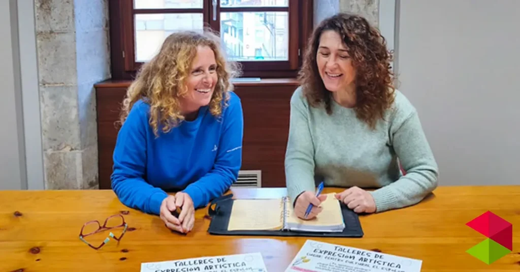 Noticilas Comillas Comillas impulsa ‘una pausa creativa semanal’ con un taller de expresión artística