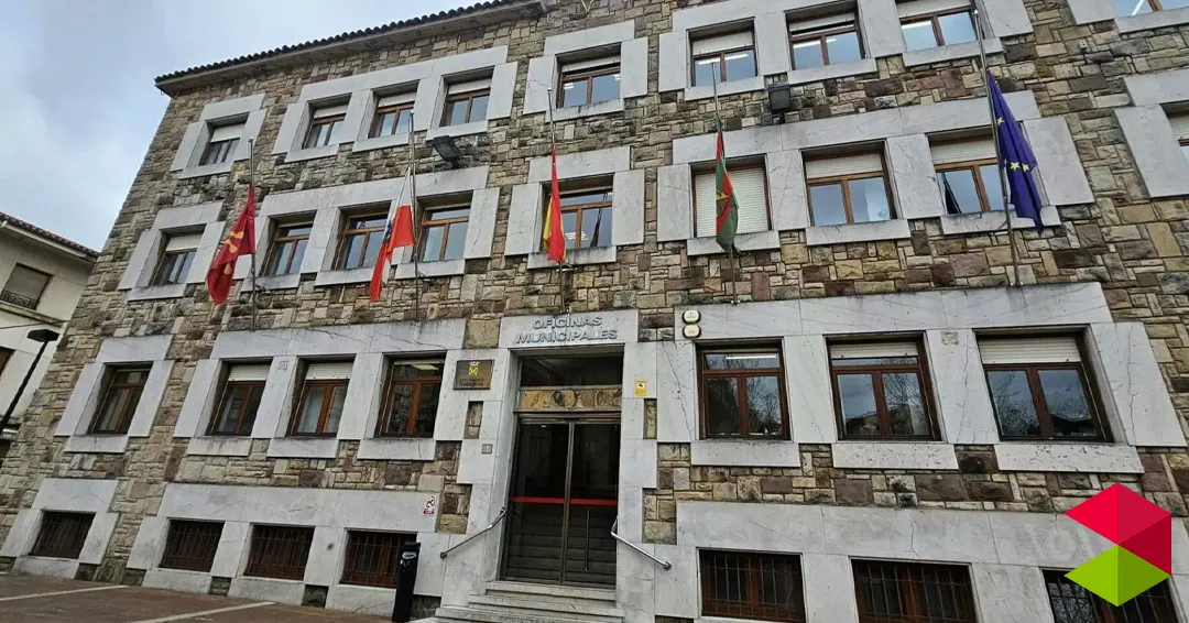 El Ayuntamiento de Torrelavega abre el proceso selectivo para la creación de bolsas de empleo de auxiliar administrativo y oficial de matarife