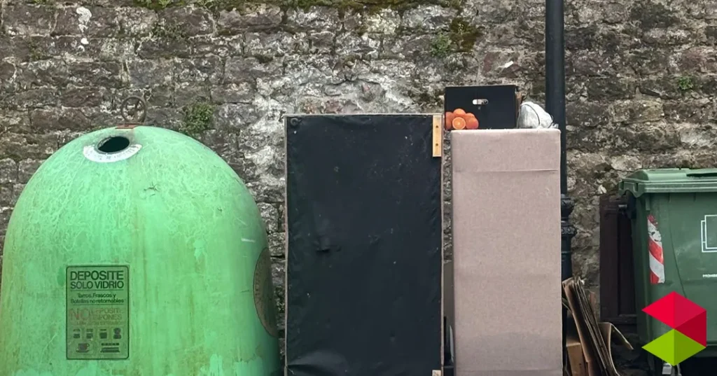 Noticias Cabezón de la Sal Aviso importante sobre el uso de contenedores de basura.