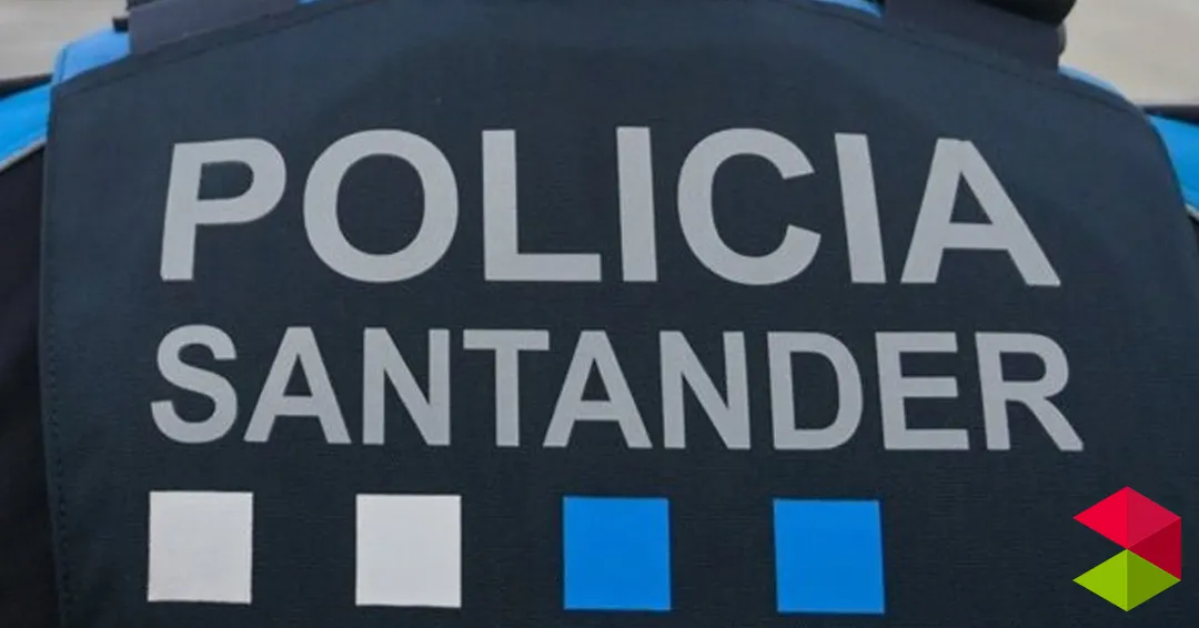 Una huida imposible: termina con el coche volcado en Santander